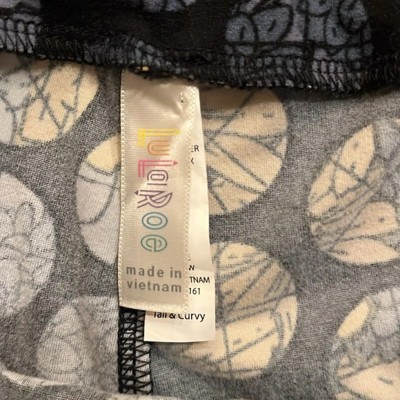 LulaRoe Tall & Curvy Leggings Size 1X - Picture 2 of 4